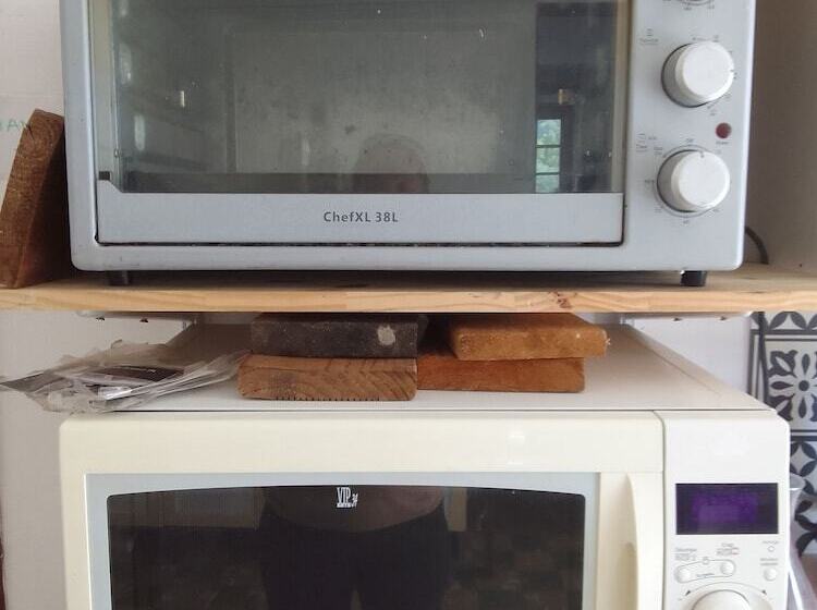 膳宿费 Les Favouilles