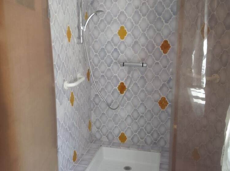 פנסיון Les Favouilles