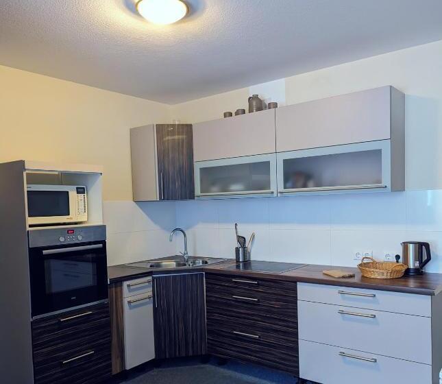 펜션 Room In Guest Room   2 Room Apartment With Its Own Kitchen And Bathroom