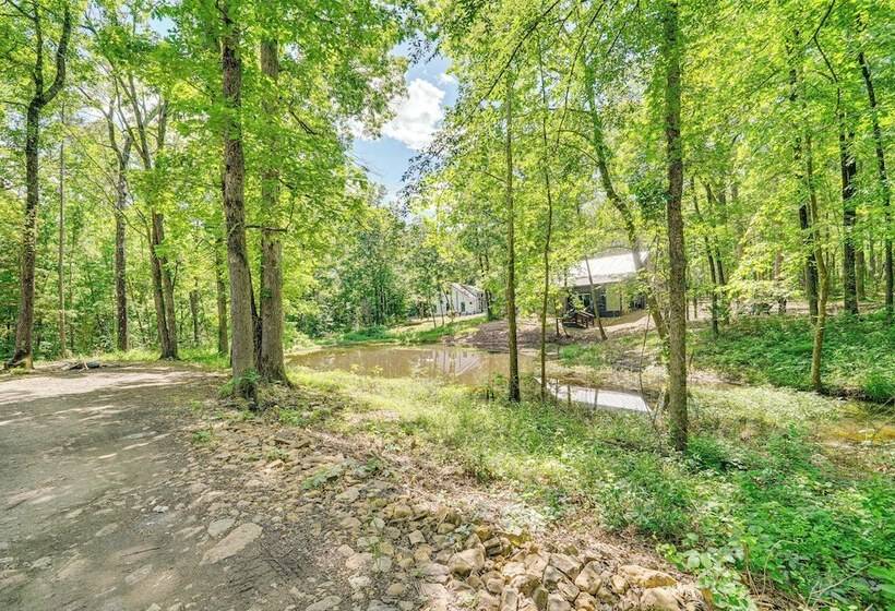 Pet Friendly Broken Bow Cabin W/ Private Hot Tub!