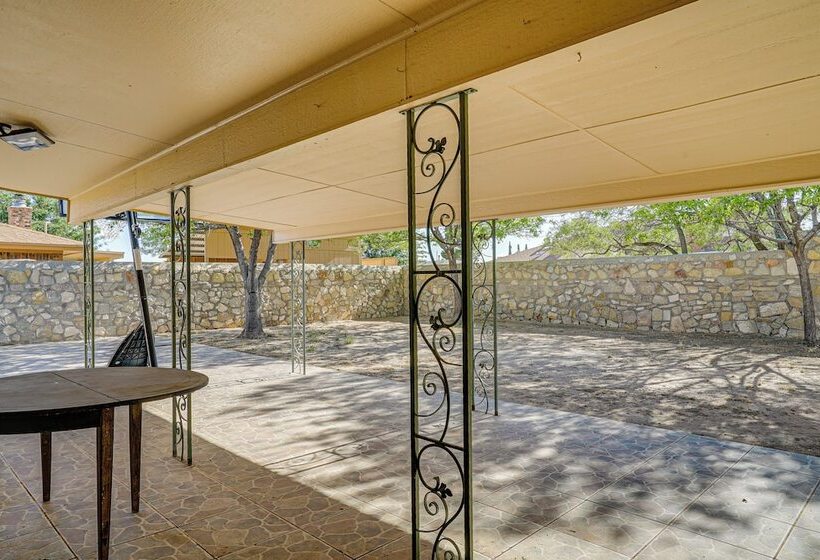 Pet Friendly El Paso Home ~ 9 Mi To Fort Bliss!