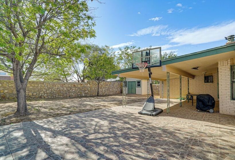 Pet Friendly El Paso Home ~ 9 Mi To Fort Bliss!