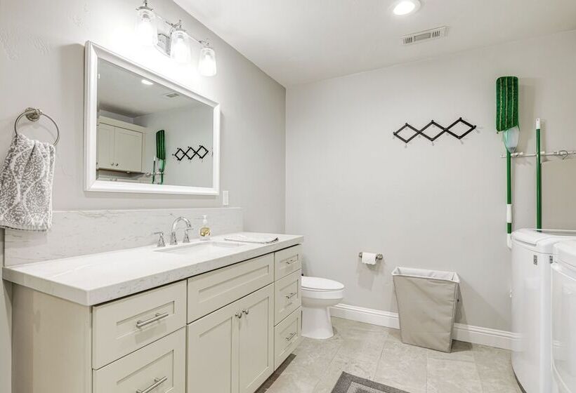 Pet Friendly Hughson Getaway, 9 Mi To Modesto!