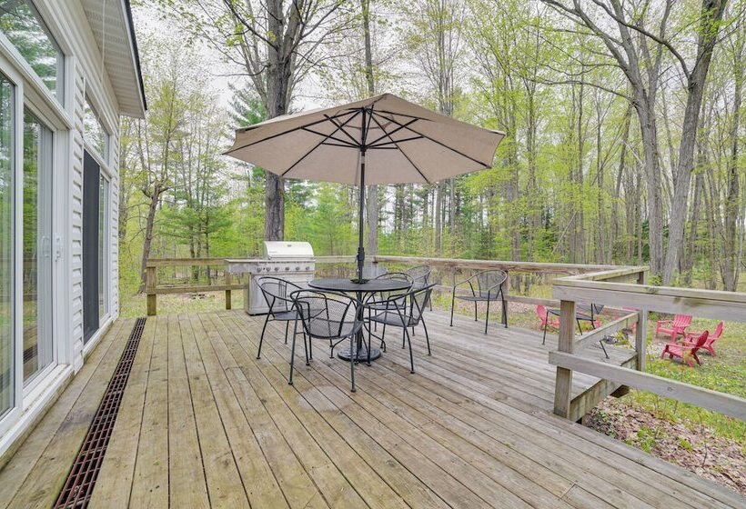 Pet Friendly Kalkaska Home ~ 19 Mi To Torch Lake!