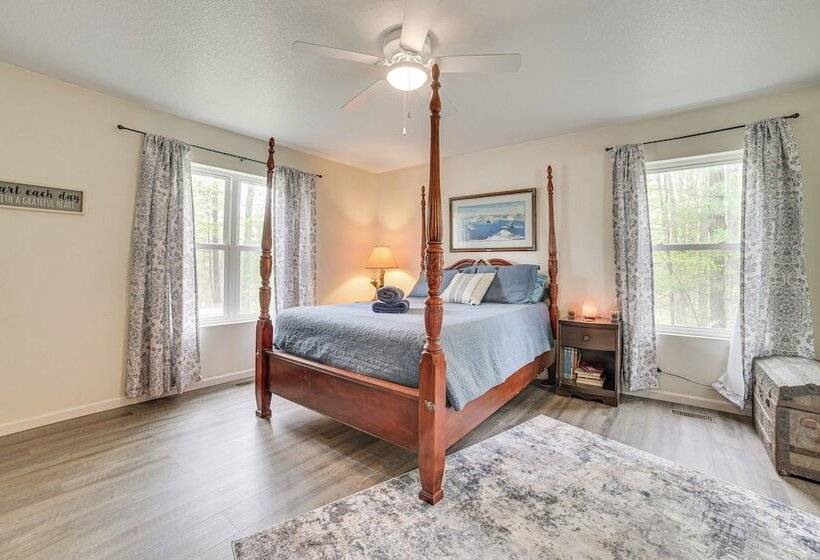 Pet Friendly Kalkaska Home ~ 19 Mi To Torch Lake!