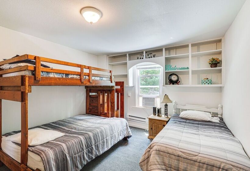 Fire Pit & Grill: Pet Friendly Lake Ozark Cabin!