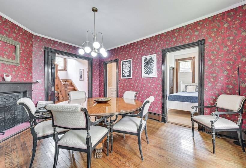 Family Home W/ Yard & Fire Pit In Middleburgh!