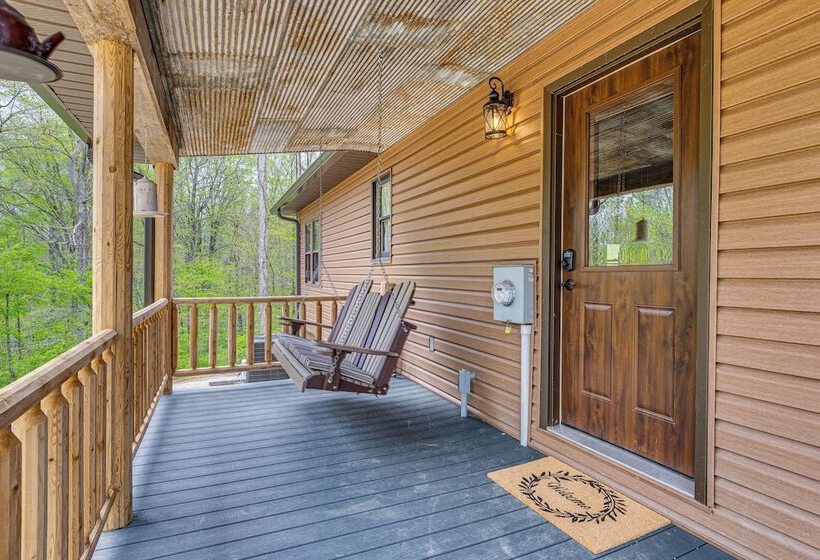 Family Friendly Milton Home On 14 Acres W/ Hot Tub