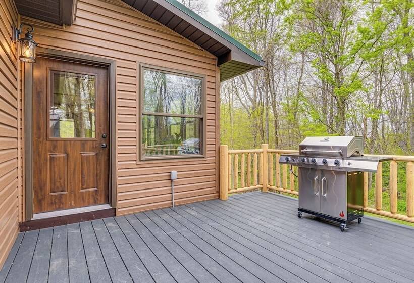 Family Friendly Milton Home On 14 Acres W/ Hot Tub