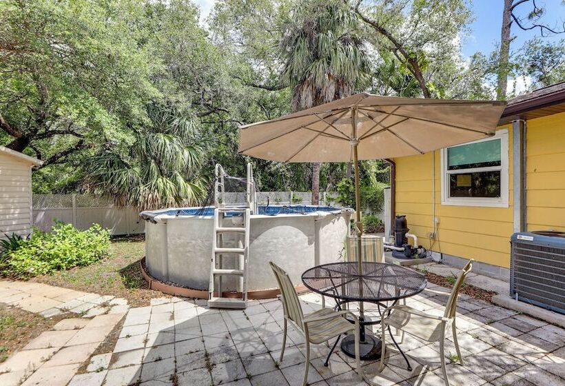 Pet Friendly Port Charlotte Home: 6 Mi To Beach!