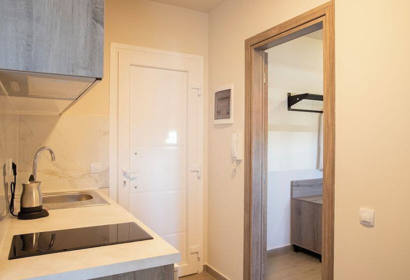 Philippos Residences