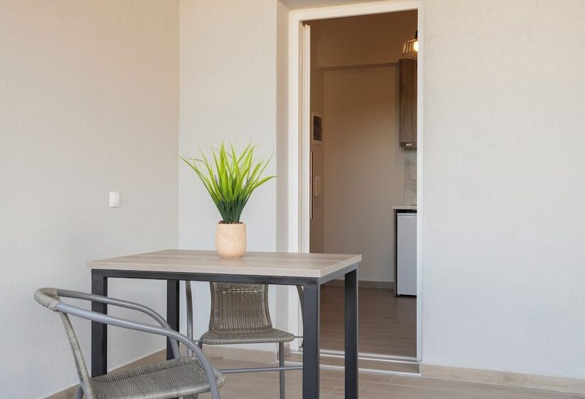 Philippos Residences