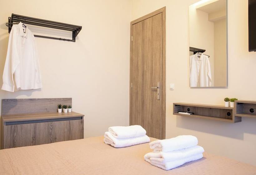 Philippos Residences