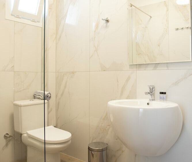 Philippos Residences