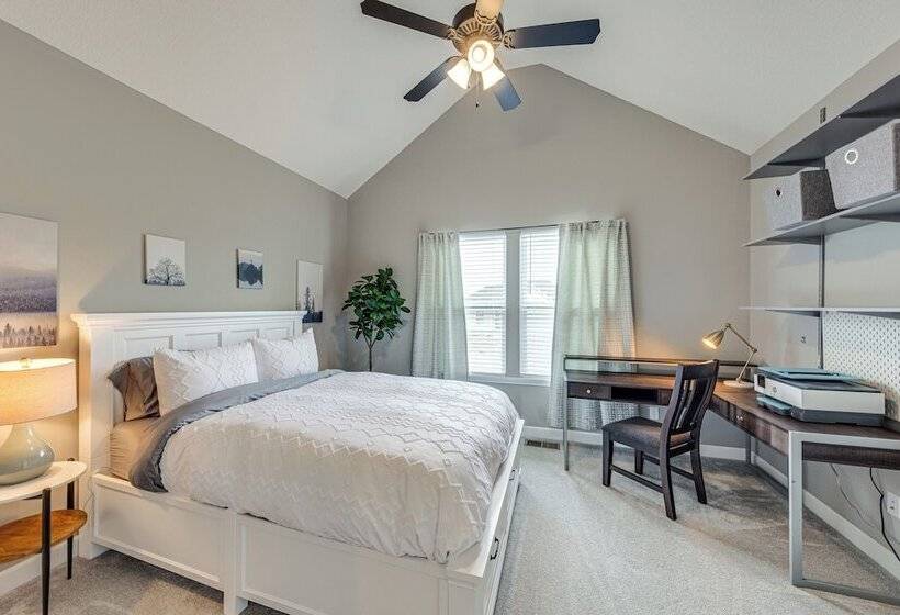 Platte City Retreat W/ Patio, Near Kansas City!