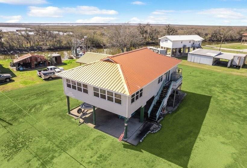 Port Sulphur Retreat W/ 2 Balconies & Bayou Access