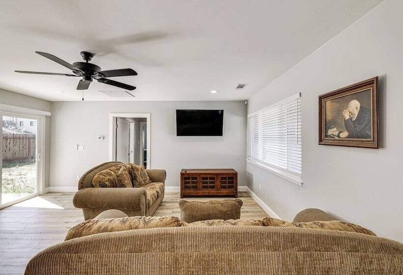 Quaint Hughson Vacation Rental, Walk To Downtown!