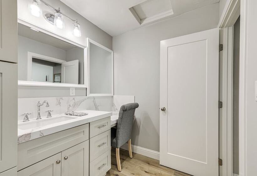 Quaint Hughson Vacation Rental, Walk To Downtown!