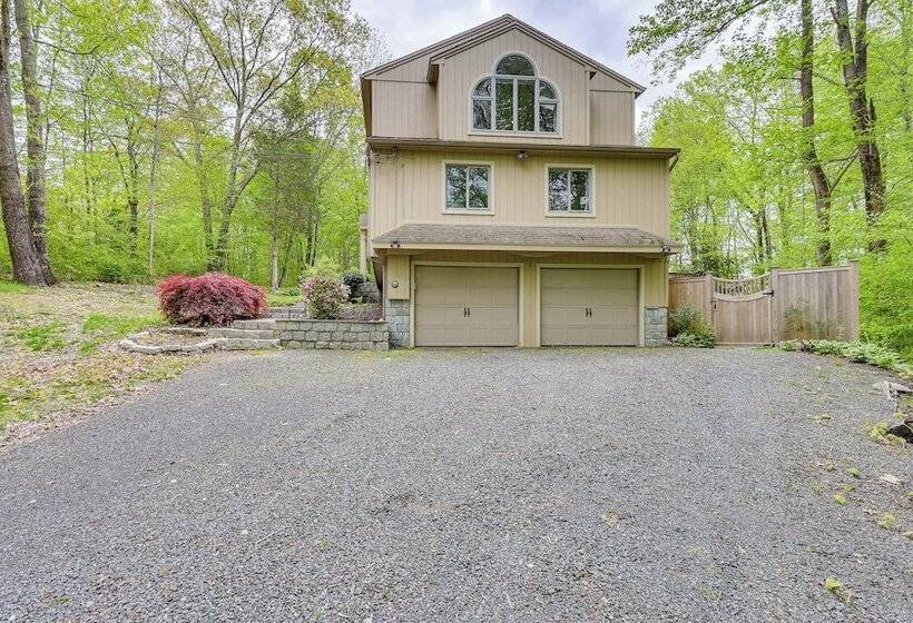 11 Mi To Powder Ridge Mountain: Connecticut Home