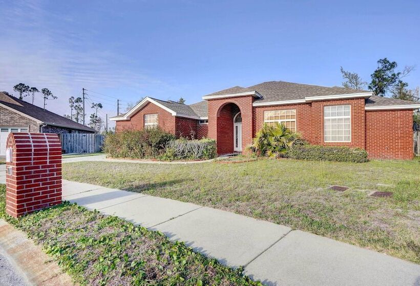 Quiet Panama City Home 4 Mi To Downtown!