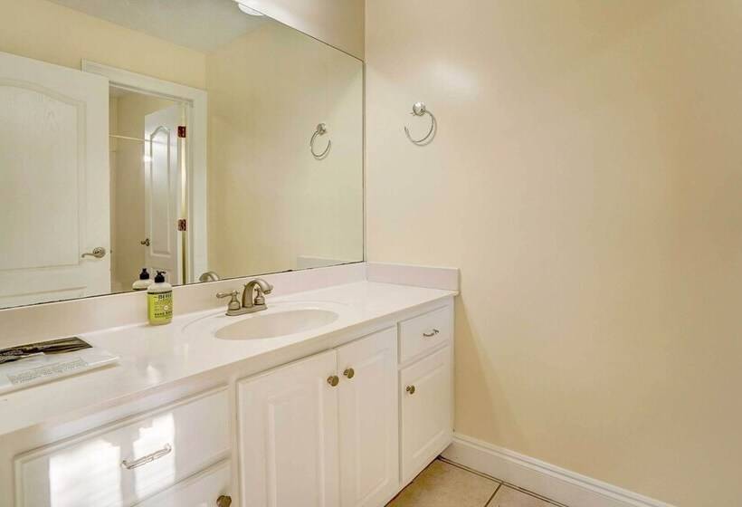 Quiet Panama City Home   4 Mi To Downtown!