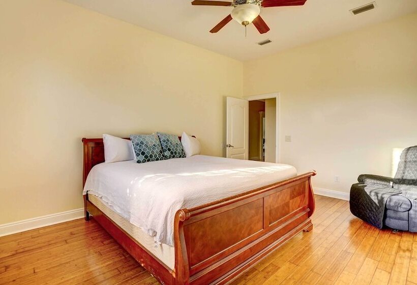 Quiet Panama City Home   4 Mi To Downtown!