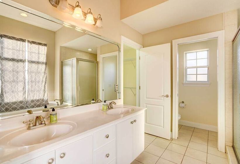 Quiet Panama City Home   4 Mi To Downtown!