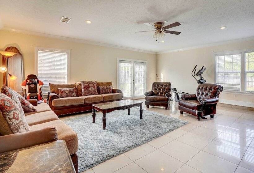 Quiet Panama City Home   4 Mi To Downtown!