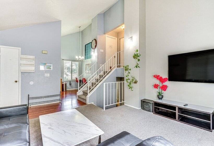 Quiet West Valley City Home, Near Downtown Slc!