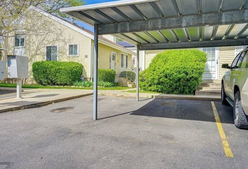 Quiet West Valley City Home, Near Downtown Slc!