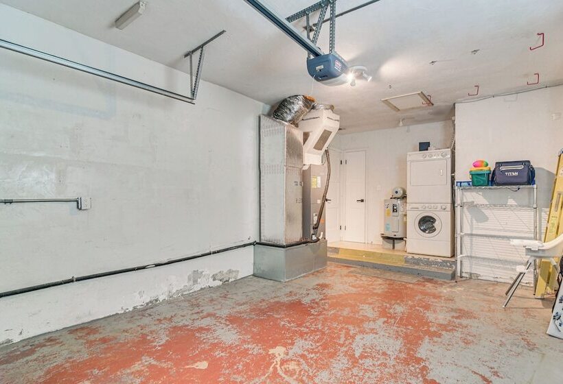 Redington Beach Coastal Retreat   Walk To Beach!