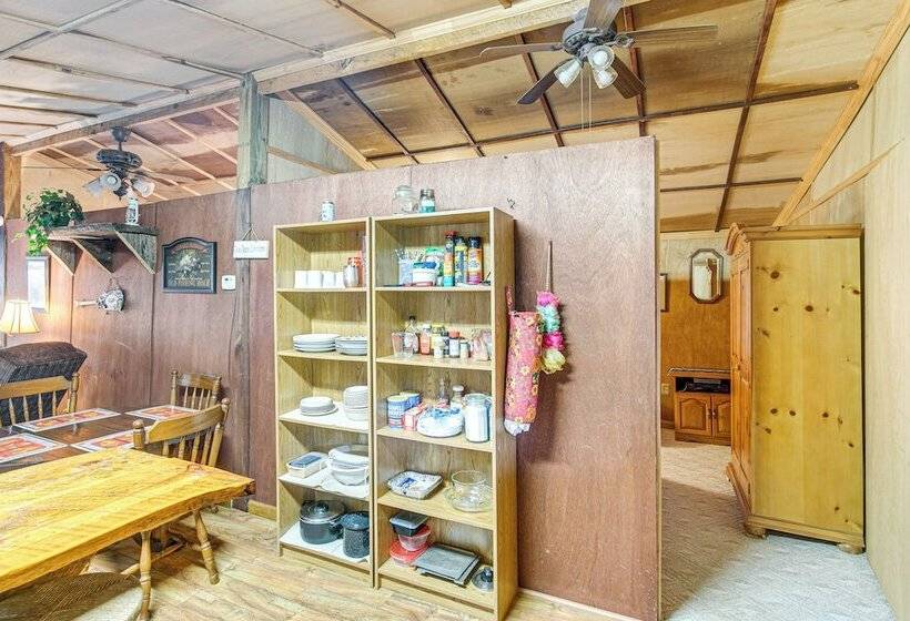 Reidsville Riverfront Cabin W/ Deck & Bbq Grill!