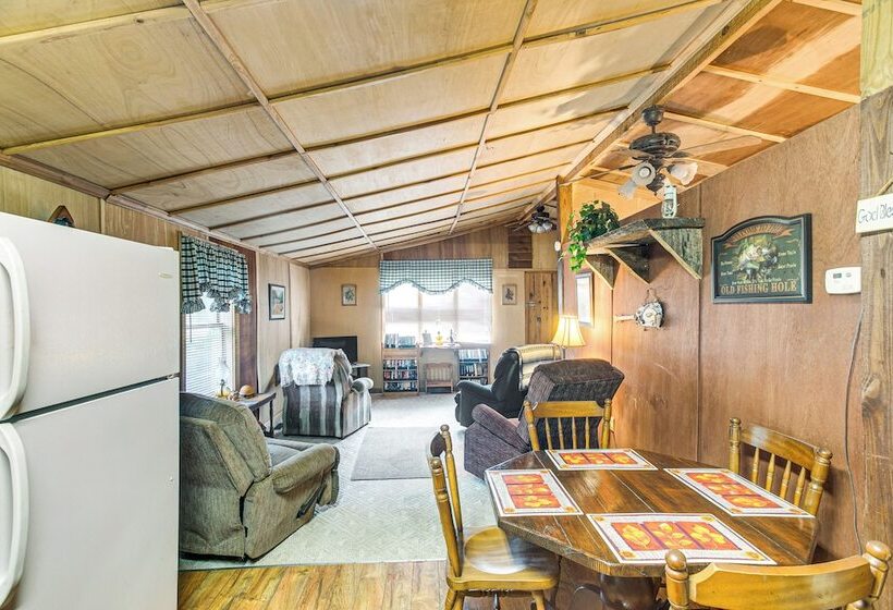 Reidsville Riverfront Cabin W/ Deck & Bbq Grill!