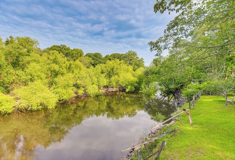 Reidsville Riverfront Cabin W/ Deck & Bbq Grill!