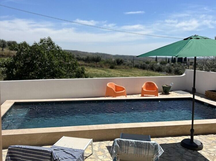 اقامتگاه Impeccable 3 Bed House In Portel