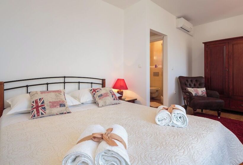 דירת נופש Impeccable 3 Bed House In Supetar