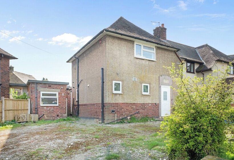 Резиденция Isimi Luxurious House 4 Bed In Alfreton Derby