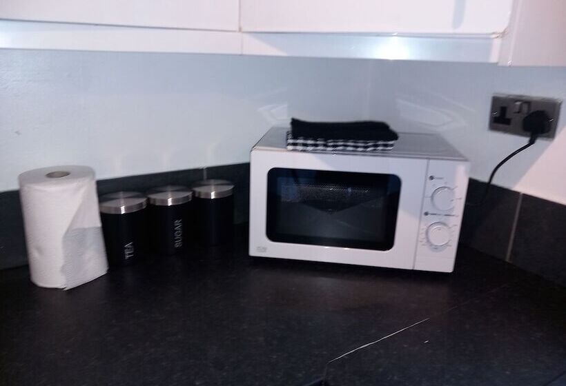 Резиденция Lovely 2 Bed House In Sunderland