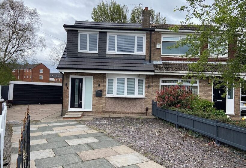 レジデンス Lovely Refurbished 3 Bed House In Liverpool