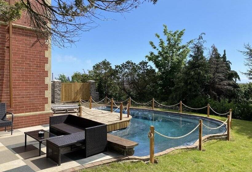 إقامة Seaside Retreat At Port Talbot