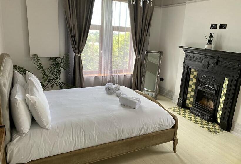 إقامة Seaside Retreat At Port Talbot