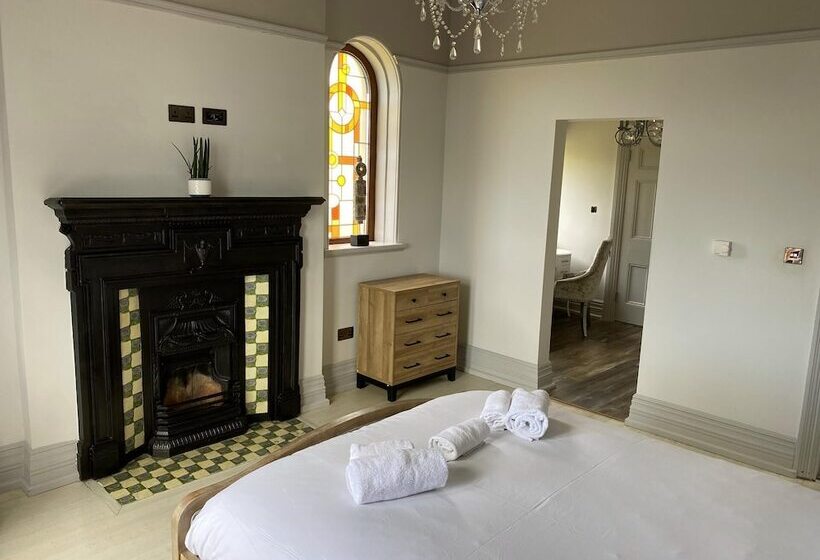 إقامة Seaside Retreat At Port Talbot