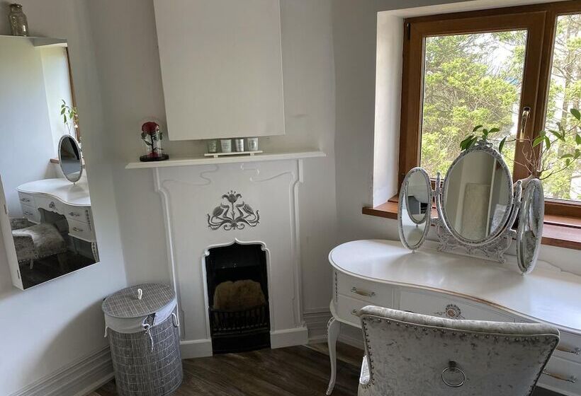 إقامة Seaside Retreat At Port Talbot