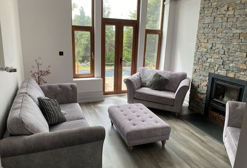 إقامة Seaside Retreat At Port Talbot