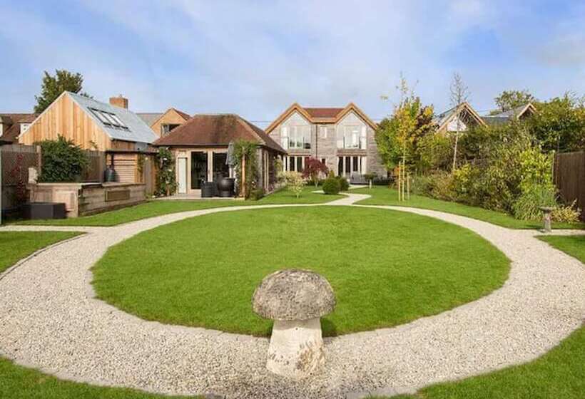 Резиденция Tranquil Elm Lodge Escape In Canterbury