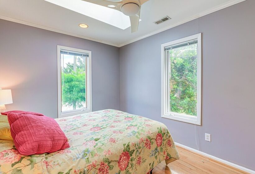 New Bern Home W/ Water View ~ 6 Mi To Downtown!