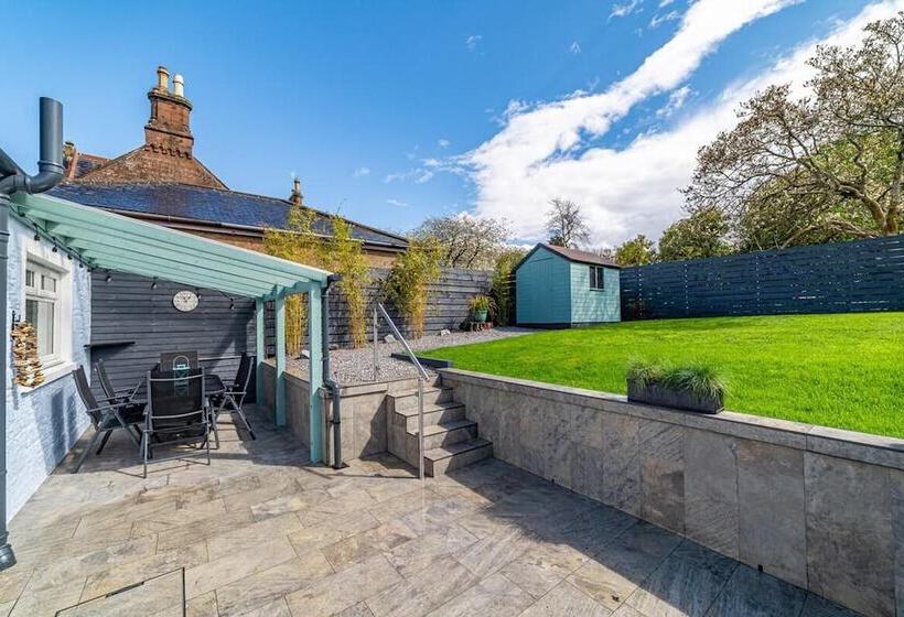 Riverside Retreat In Dumfries