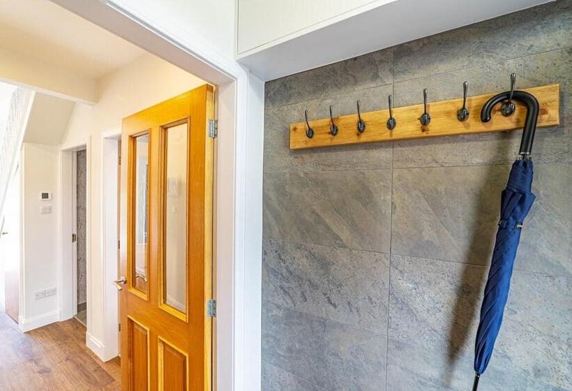 Riverside Retreat In Dumfries