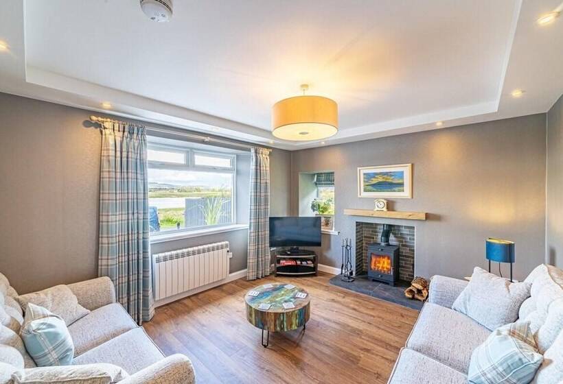 Riverside Retreat In Dumfries