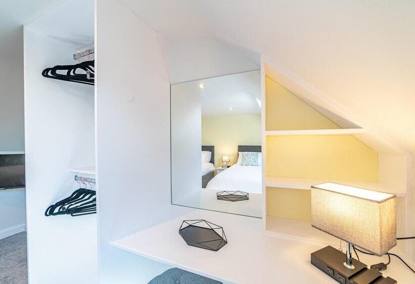 Riverside Retreat In Dumfries